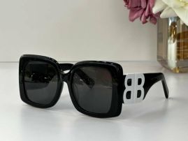 Picture of Burberry Sunglasses _SKUfw49886904fw